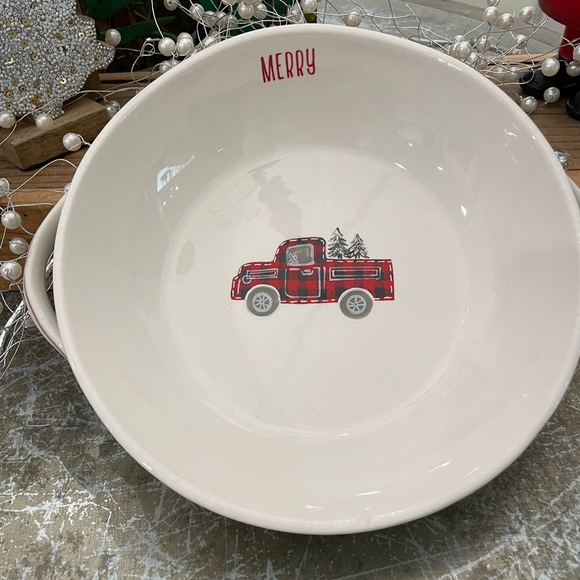 Serving Bowl 10 Strawberry Street Serving Platter 10 STRAWBERRY